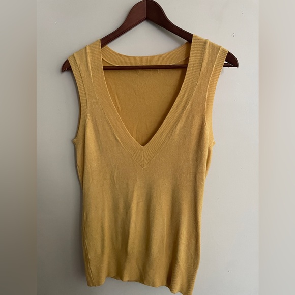 Mustard sweater vest size s - Picture 1 of 2